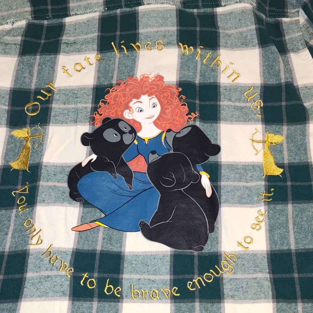 Boxlunch Her Universe Brave Merida & DunBroch Brothers Overshirt Small Flannel - Picture 8 of 9